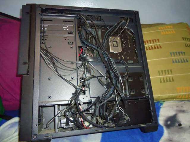 cyperpowerpc-back-removed-cables 